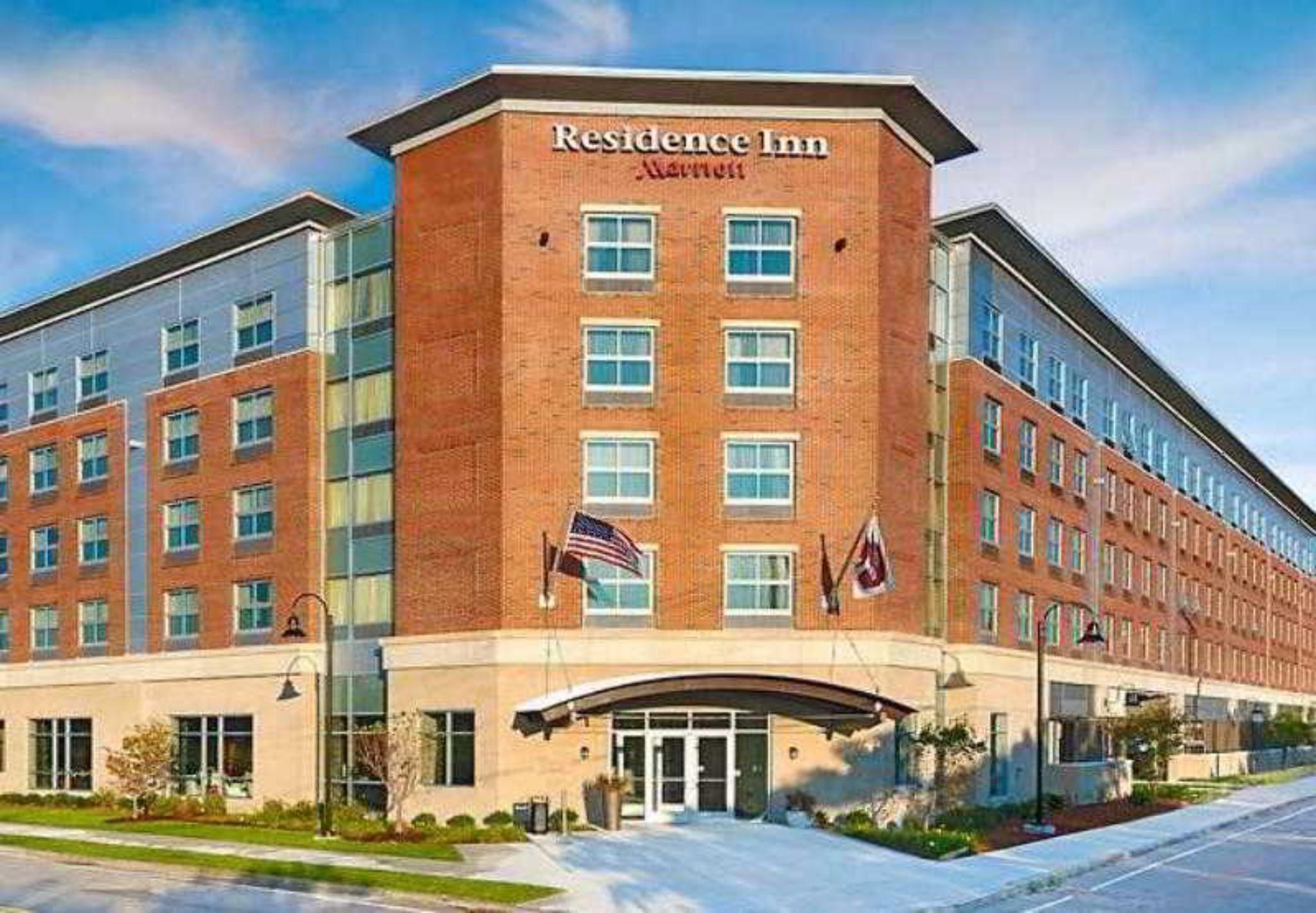 Residence Inn By Marriott Boston Logan Airport/Челси Екстериор снимка