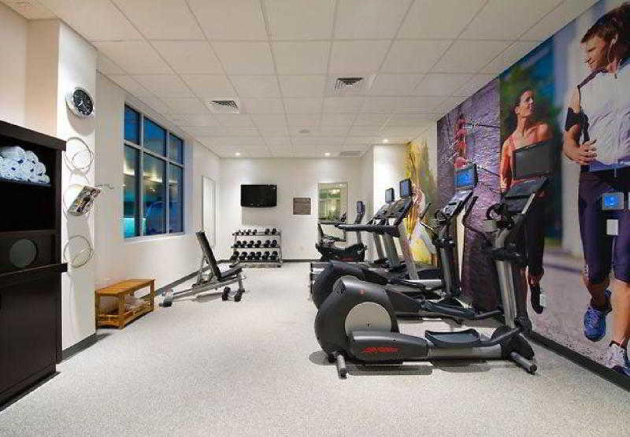 Residence Inn By Marriott Boston Logan Airport/Челси Екстериор снимка