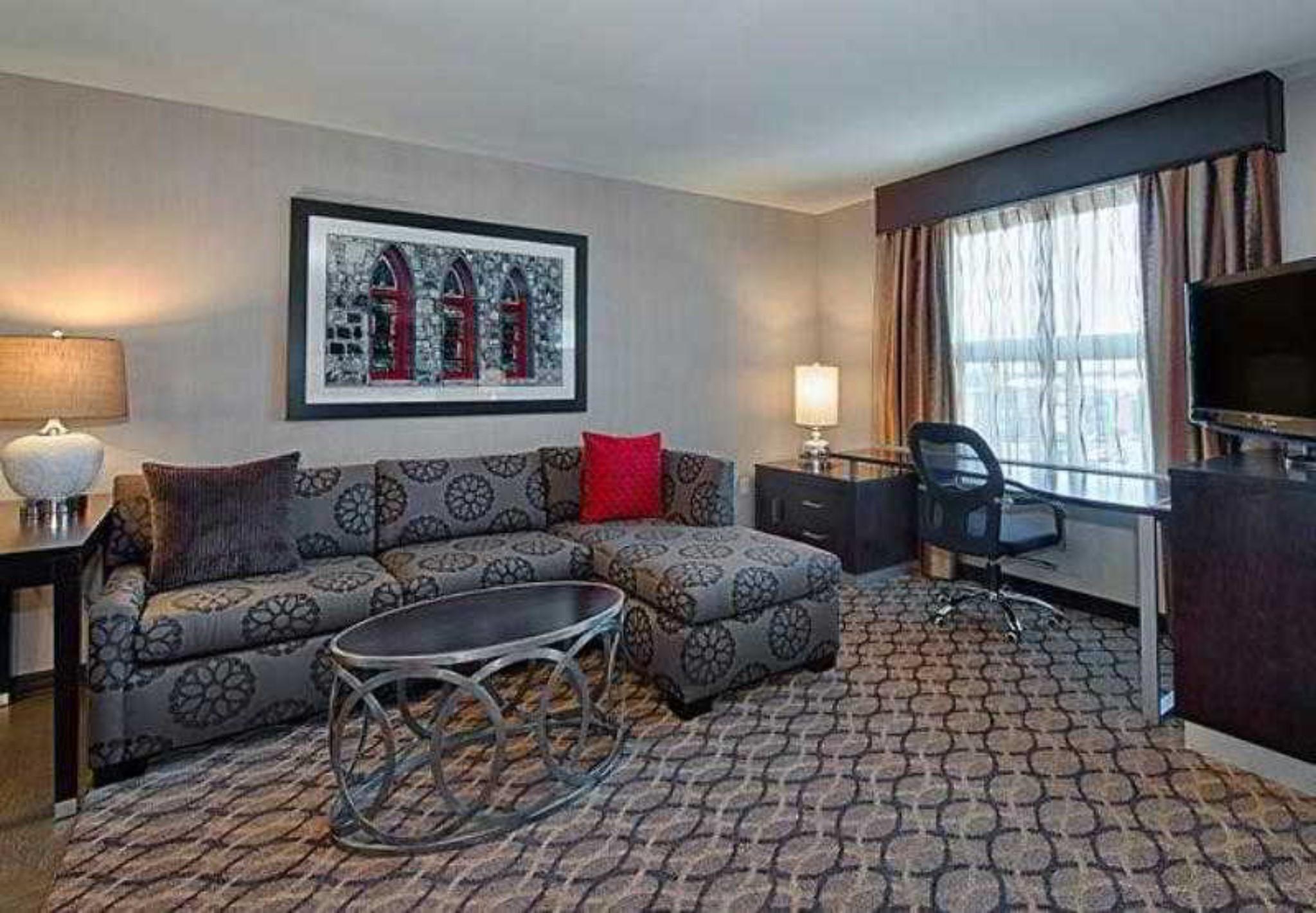 Residence Inn By Marriott Boston Logan Airport/Челси Екстериор снимка