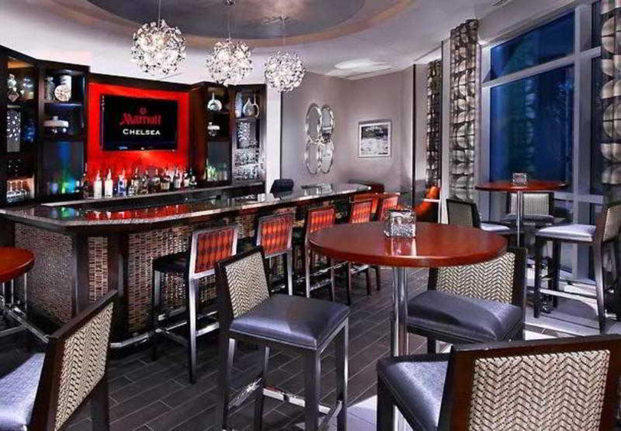 Residence Inn By Marriott Boston Logan Airport/Челси Ресторант снимка