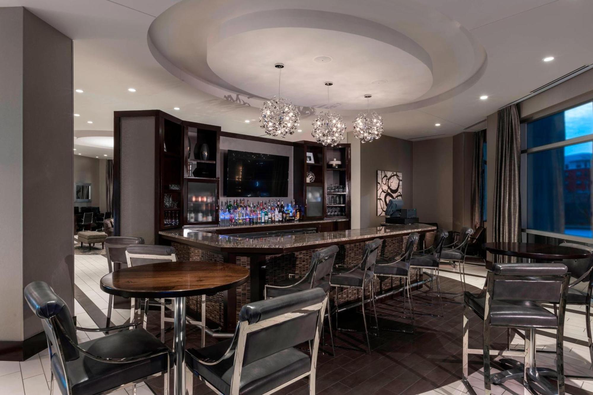 Residence Inn By Marriott Boston Logan Airport/Челси Екстериор снимка