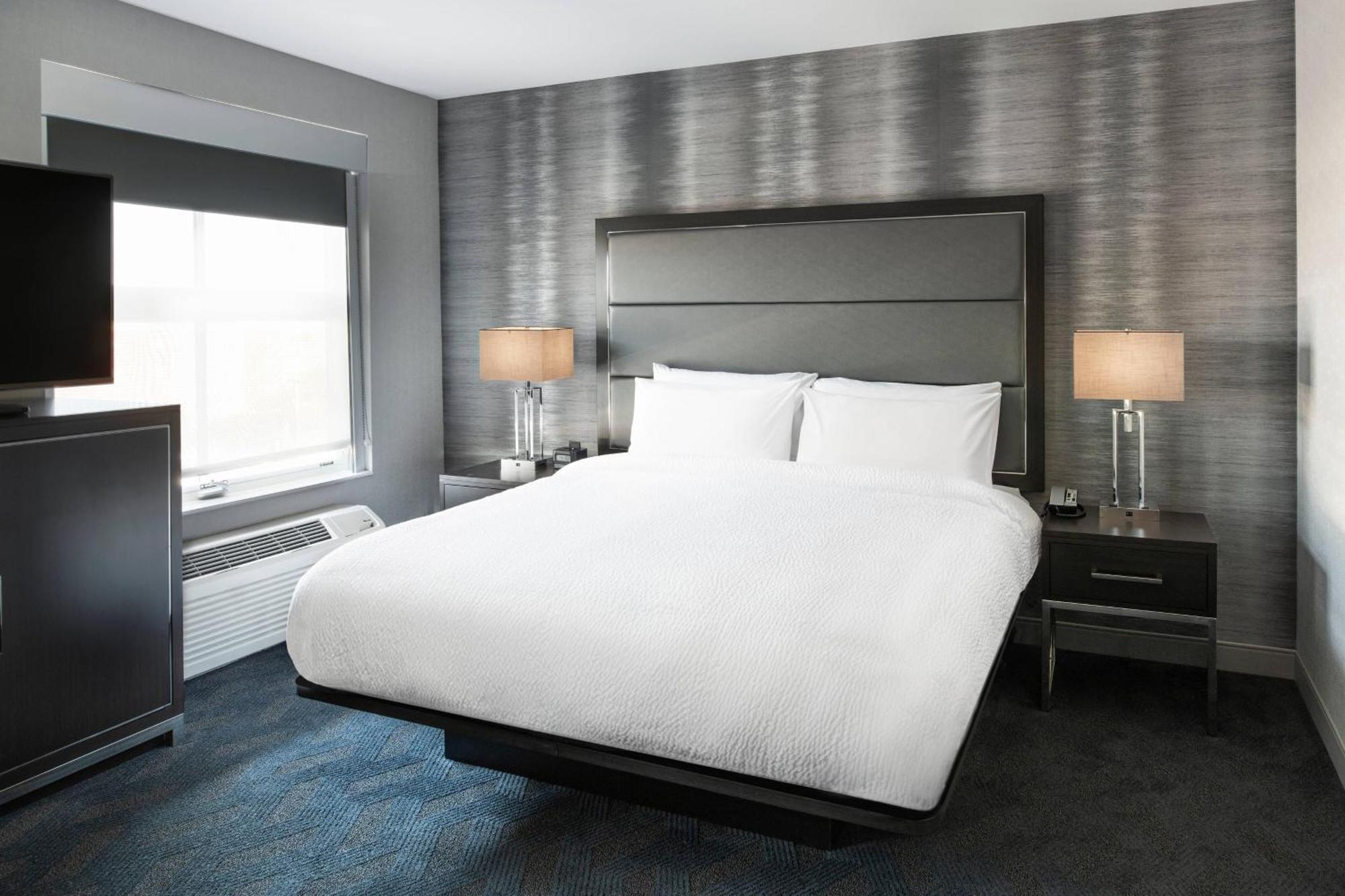 Residence Inn By Marriott Boston Logan Airport/Челси Екстериор снимка