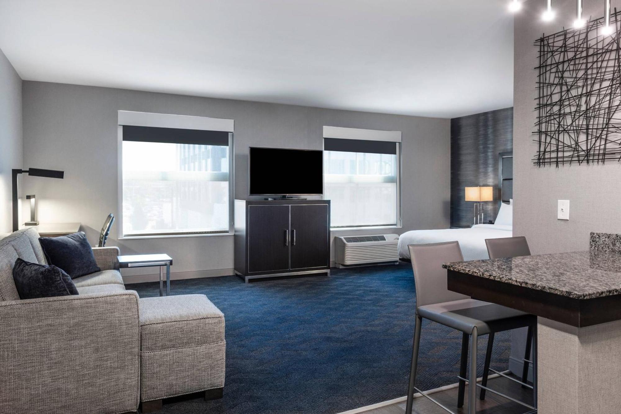 Residence Inn By Marriott Boston Logan Airport/Челси Екстериор снимка