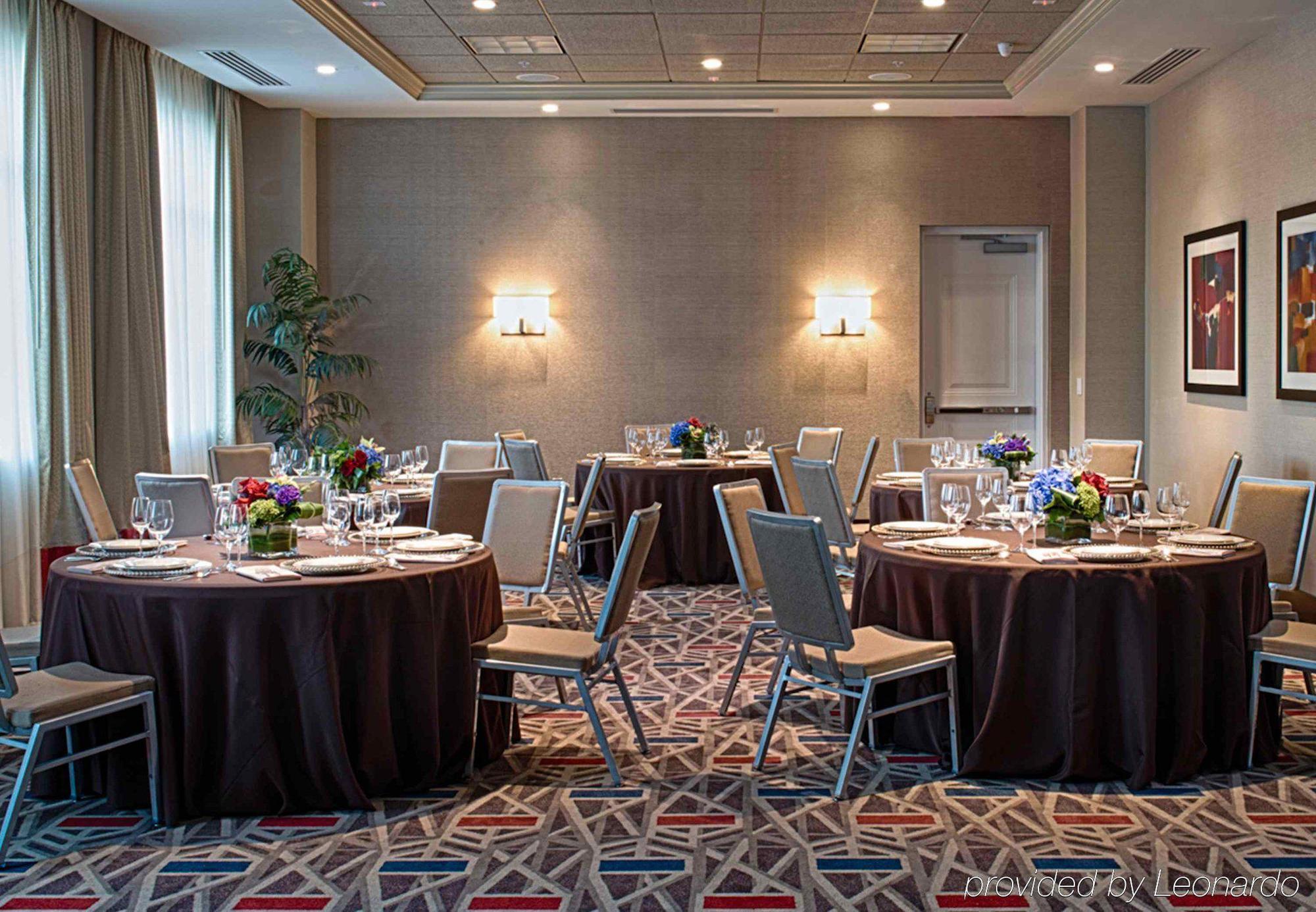 Residence Inn By Marriott Boston Logan Airport/Челси Екстериор снимка