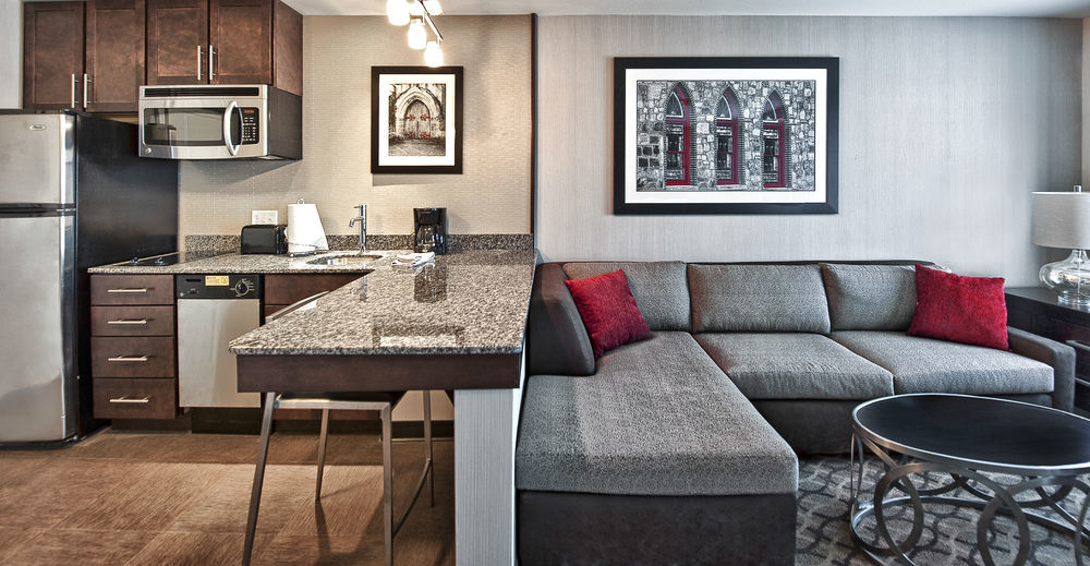 Residence Inn By Marriott Boston Logan Airport/Челси Екстериор снимка