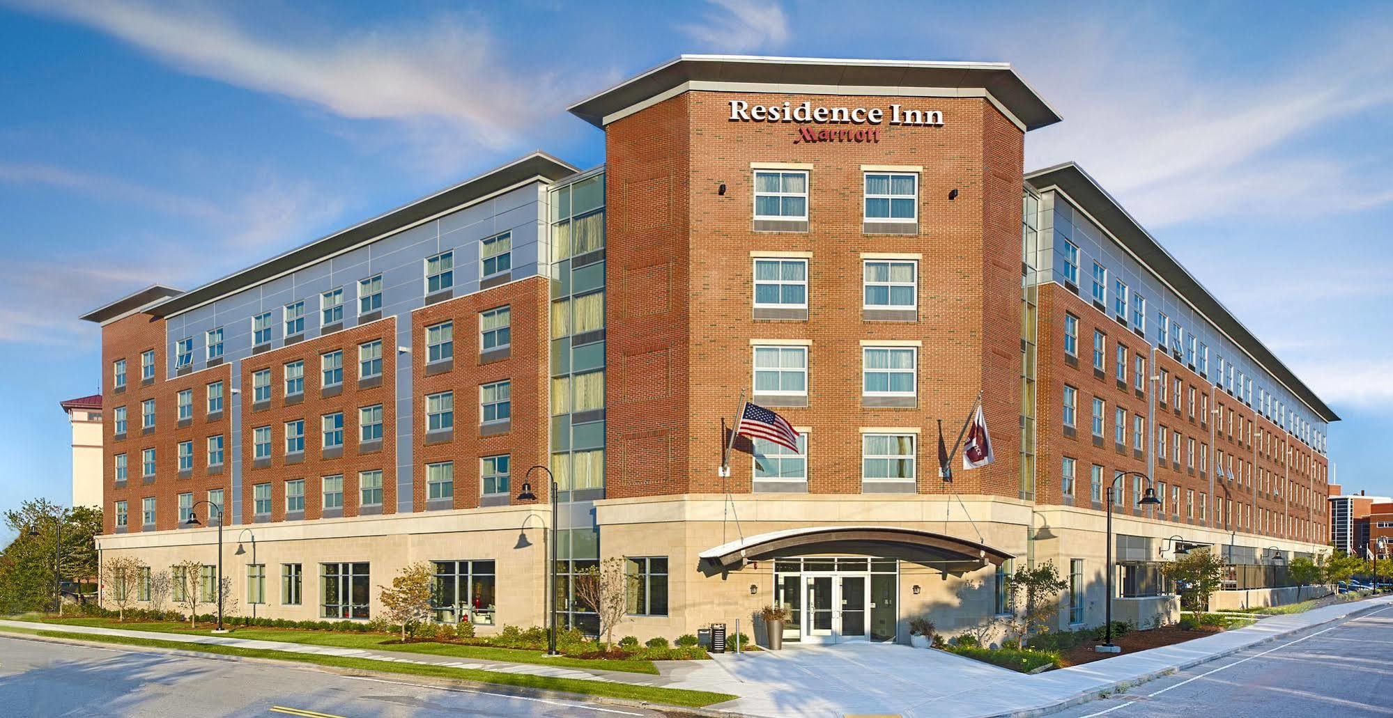 Residence Inn By Marriott Boston Logan Airport/Челси Екстериор снимка